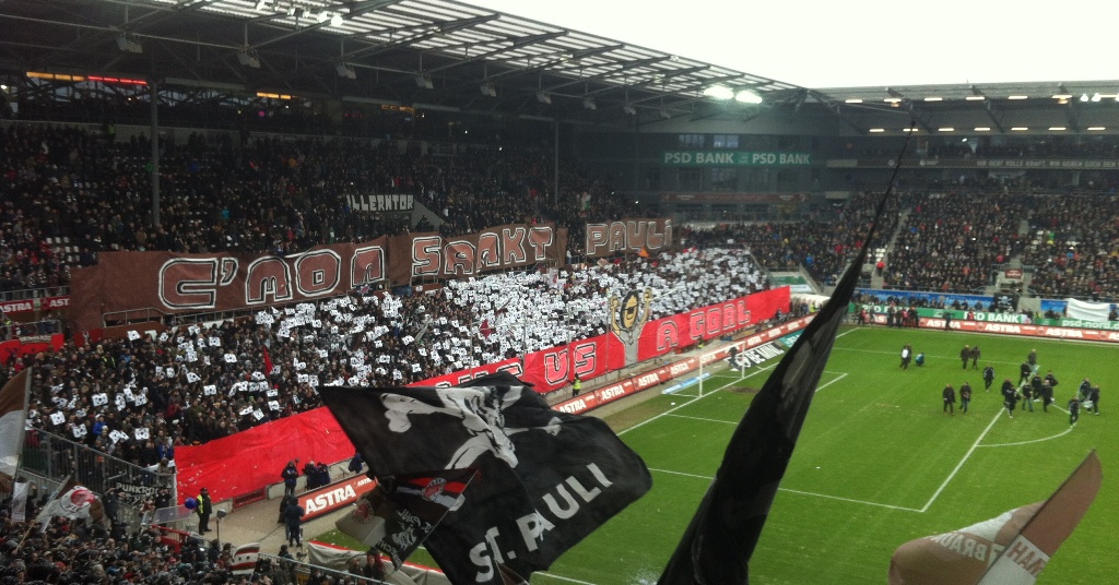 "C'mon Sankt Pauli - Give us a goal!"
