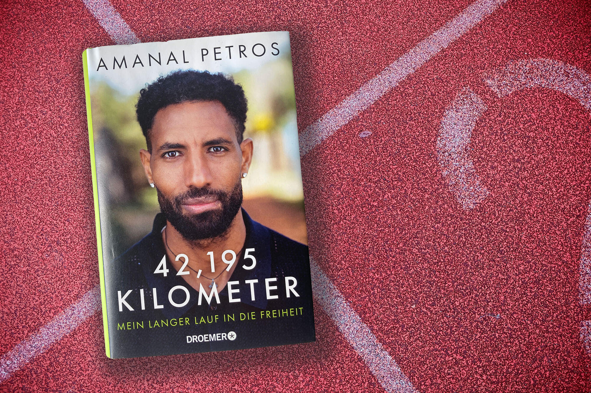 „42,195 Kilometer – Mein langer Lauf in die Freiheit“ – Amanal Petros / Mara Pfeiffer